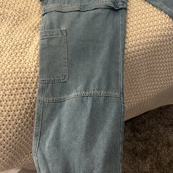 Forever 21 jeans - Picture 2 of 4